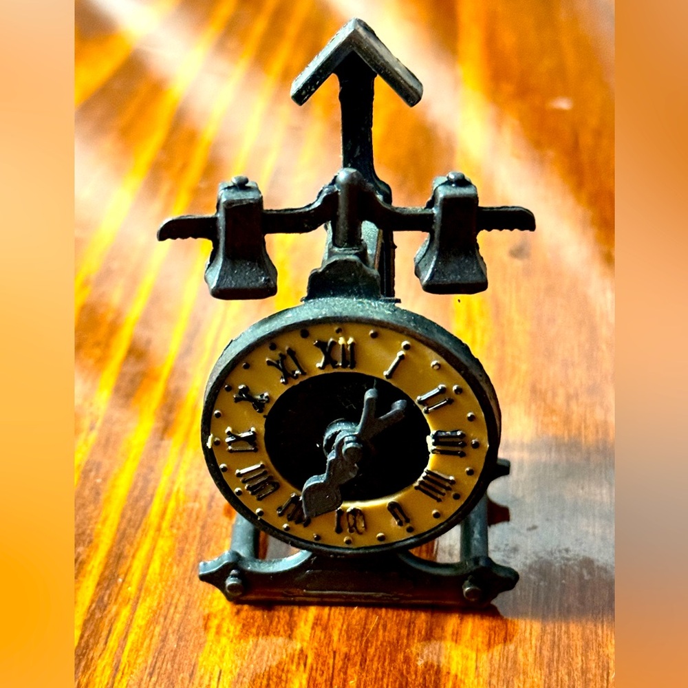 Vintage Winding Clock Pencil Sharpener Collectible Bronze Die Cast Metal